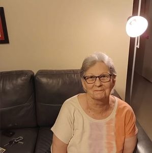 Meet your Posher, Tina